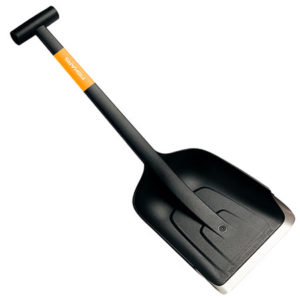 Совок для прибирання снігу автомобільний Fiskars Plus (1079857)