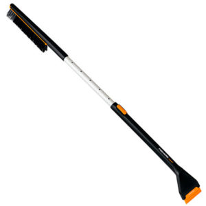 Автомобільний скребок для льоду зі щіткою телескопічний Fiskars X-Series (1078493)