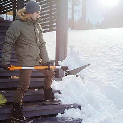 Лопата для прибирання снігу Fiskars 1003468